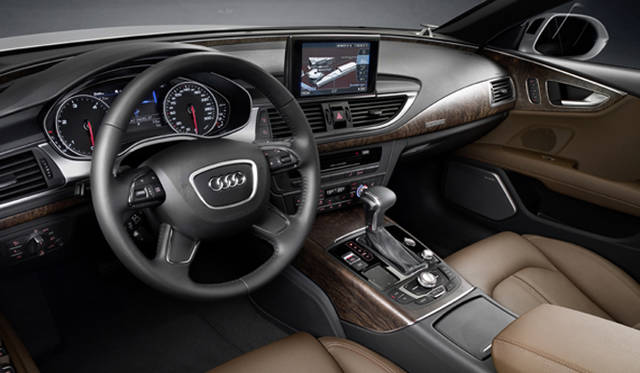 <b>Audi A7 Sportsback｜アウディ A7 スポーツバック</b>