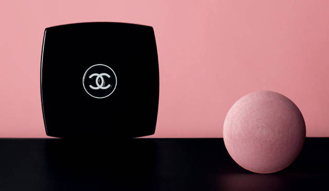 <b>CHANEL｜シャネル</b>　2010 秋 メークアップ コレクション　Photographer:Philippe LACOMBE