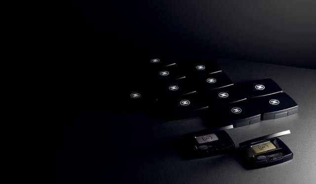 <b>CHANEL｜シャネル</b>　2010 秋 メークアップ コレクション　Photographer:Philippe LACOMBE