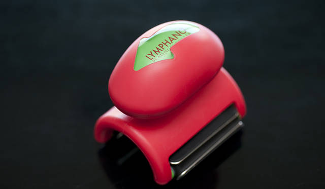 <b>モデル・SONOMI × 永富千晴</b>　SONOMIさんの「旅のおともグッズ」