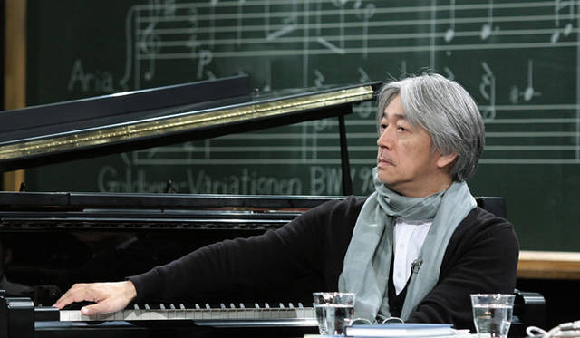 <b>schola （スコラ） 坂本龍一 音楽の学校</b>　2010年4月オンエア 「J.S.バッハ」 © NHK