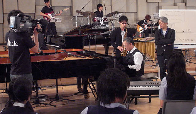 <b>schola （スコラ） 坂本龍一 音楽の学校</b>　2010年5月オンエア 「ジャズ」 © NHK