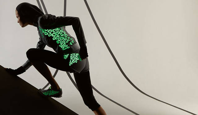 <b>adidas｜アディダス</b>　「adidas by Stella McCartney」 2010 FALL＆WINTERコレクション