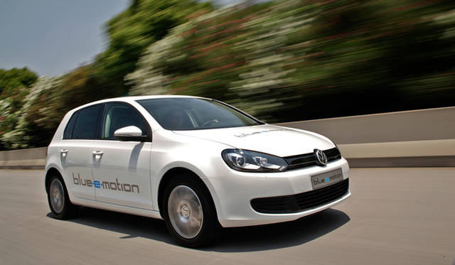 <b>Volkswagen Golf blue-e-motion｜フォルクスワーゲン ゴルフ・ブルーeモーション</b>