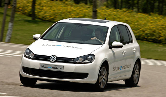 <b>Volkswagen Golf blue-e-motion｜フォルクスワーゲン ゴルフ・ブルーeモーション</b>