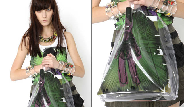 <b>MARNI｜マルニ</b>　タンクトップ 2万6250円、ショートパンツ 7万1400円、ベルト 3万9900円、ブレスレット各 3万9900円、ネックレス ※参考商品、プラスティックバッグ 2万9400円