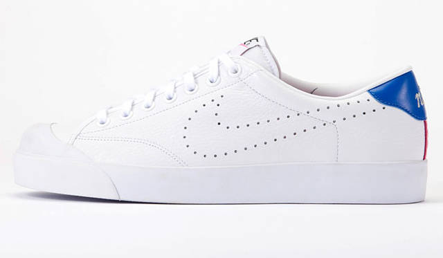 <b>NIKE｜NSW at HEAD PORTER PLUS</b>　リニューアルオープンスペシャルアイテム 「NIKE AIR ZOOM ALL COURT PREMIUM」 1万1550円