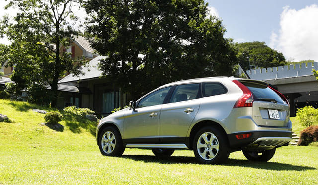 <b>VOLVO XC60 T5 SE｜ボルボ XC60 T5 SE</b>