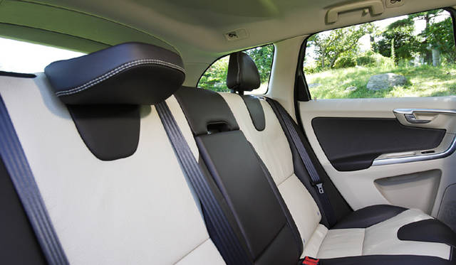 <b>VOLVO XC60 T5 SE｜ボルボ XC60 T5 SE</b>