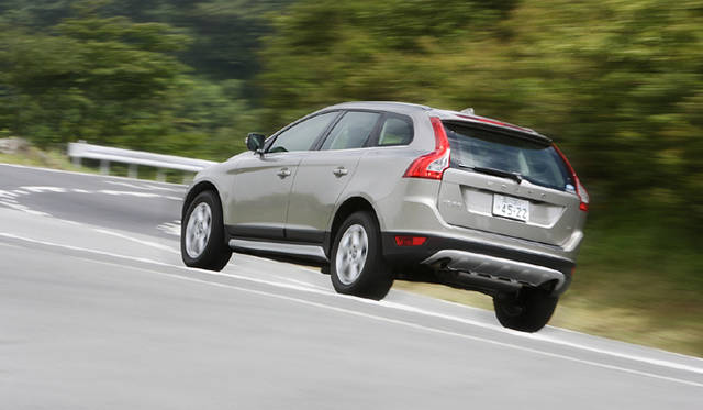 <b>VOLVO XC60 T5 SE｜ボルボ XC60 T5 SE</b>