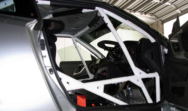 <b>日産 GT-R クラブトラックエディション｜NISSAN GT-R Club Track edition</b><br>6点式ロールケージ ※オプションとして設定可能 