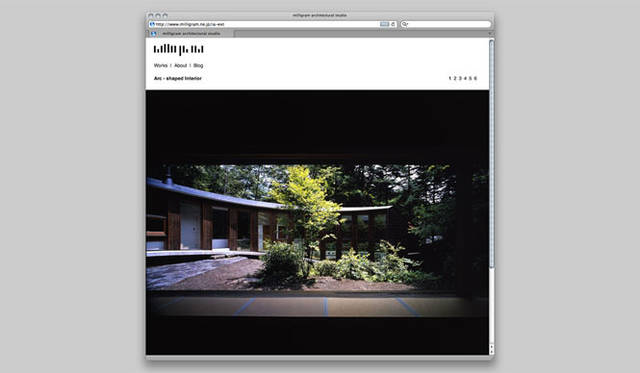 橋詰 宗｜http://www.milligram.ne.jp<br>建築家のためのウェブサイトデザイン。建築写真を最大限に効果的に見せるため、スライドショーのようなデザインになっている。
