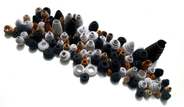 <b>FENDI WORLDWIDE DESIGN PROJECT</b>　9月のロンドンフェスティバルおよびファッションウィーク期間中には、FUMIアートギャラリーにて5組の新進気鋭のアーティストによるインスタレーションを展示。FENDIのレザーなどのマテリアルを使ったアートピースが制作される予定だ。