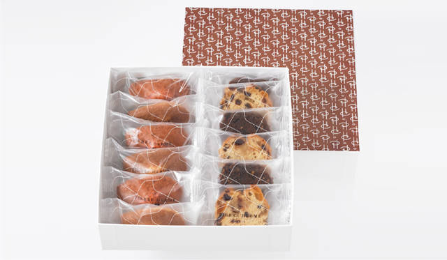 PIERRE HERME PARIS｜ピエール・エルメ・パリ　フールドゥミセック12個詰合せ