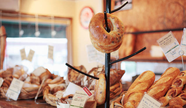 <b>Boulangerie Lebois｜ブーランジェリー ルボワ</b>　こんなかわいらしいディスプレイも。楽しい気分でじっくりパンを選んでみよう。