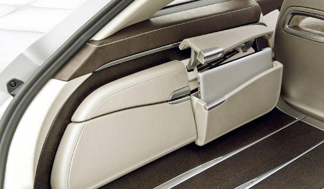 写真は<b>メルセデス・ベンツ シューティングブレーク コンセプト</b>