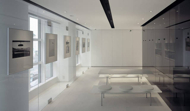 ART｜『ノルウェイの森』出演で注目の水原希子を起用　荒木経惟展　「愛ノ時間」　　©Hisao Suzuki