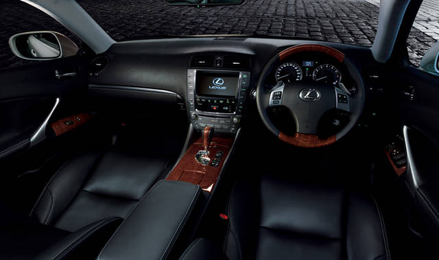 <b>LEXUS IS350｜レクサス  IS350</b>