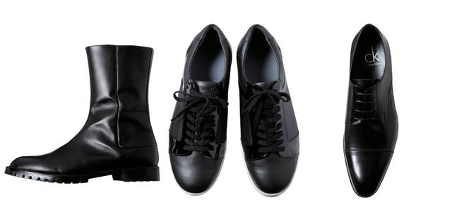 <b>ck Calvin Klein｜ck カルバン・クライン</b><br /> 左｜SIDE ZIP BOOTS パターンワークが際立つ、シンプルなデザインが魅力のブーツ。キップレザーの上質感も引き立っている。<br />シェイプは美麗でタイトだが、内側にサイドジップが設けられているので着脱は簡単。ブーツ3万3600円<br /><br />中央｜LEATHER SNEAKER 白いソール以外はブラックで統一したストイックなイメージのスニーカー。<br />スムースレザー×パテントレザーという光沢のコントラストがさりげない立体感を生み出し、品格と個性を見事に融合している。シューズ1万7850円<br /><br />右｜STRAIGHT TIP LEATHER SHOES 上質なカーフを使用したシューズ。軽さが特徴のマッケイ製法。絶妙なボリューム感に加え、もっともフォーマル度の高いストレートチップ、<br />幾分カジュアルな印象のブラッチャー（外羽根）という組み合わせは、シーンを問わず使え汎用性が高い。シューズ3万4650円