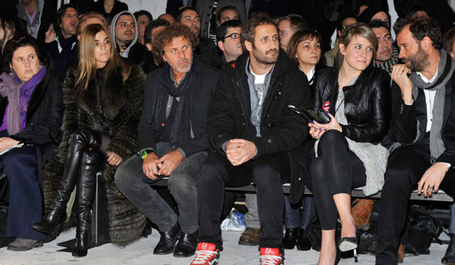 <b>DIESEL BLACK GOLD｜ディーゼル ブラック ゴールド</b>　フロントロウには華やかな顔ぶれが揃った。