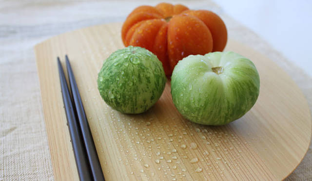 <b>Yoko Ueno Lewis｜暮らしノート</b>　「MOON TRAY」