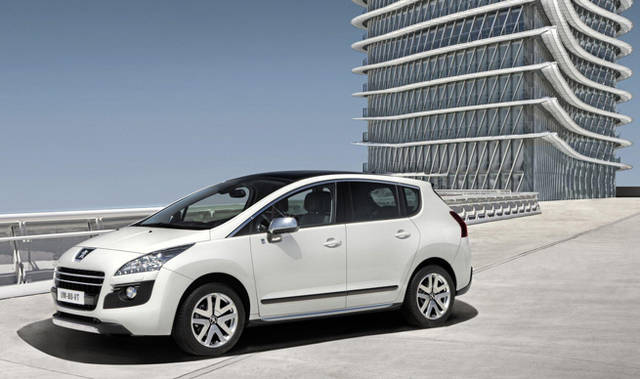 <b>Peugeot hybrid4｜プジョー ハイブリッド4</b>