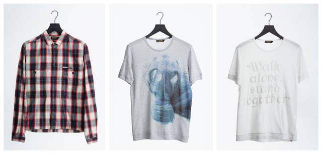 <b>DIESEL BLACK GOLD｜ディーゼル ブラック ゴールド</b>　左／オレンジとネイビーの組み合わせが新鮮。小さめの衿に、左胸のポケットが二重になっていたり、袖口のカットがラウンドになっていたりとワザありなネルシャツ。2万4150円、中央／シンプルなグレーのTシャツも、大胆にスカルプリントを配したデザインでインパクトを。1万290円、右／スパンコールでフロントに大きく書かれたことばは“Walk alone,Stand Together”。Tシャツ　1万1340円（すべてディーゼル ブラック ゴールド／ディーゼル ジャパン）