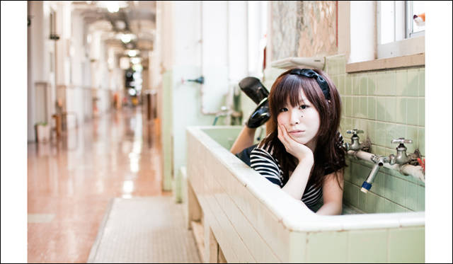 <b>川本史織｜KAWAMOTO Shiori</b>　手洗い場のみゆ