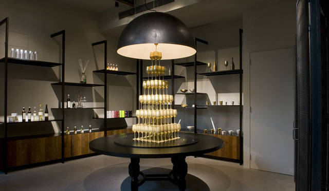 <b>valveat 81｜ヴァルヴィート エイティーワン</b>　期間限定の陶芸家 青木良太氏のインスタレーション