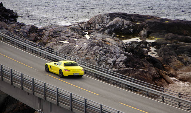 <b>Mercedes Benz｜メルセデス SLS AMG</b>