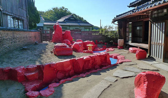 <b>瀬戸内国際芸術祭2010</b>　鮮烈な横尾忠則