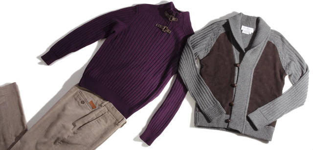 <b>Salvatore Ferragamo｜サルヴァトーレ フェラガモ</b>　オフの日を過ごすなら、こんなリラックススタイルで。ミドルゲージのパープルニットには、衿もとにレザーで「ガンチーニ」モチーフが。ニット 11万5500円、グレーのガウンふうニットは、前身頃にトナカイの皮革がほどこされたもの。ニット 18万4800円、ベージュのコーデュロイパンツは、どんなアイテムにも合う万能アイテム。パンツ 4万4100円（すべてサルヴァトーレ フェラガモ／フェラガモ・ジャパン）