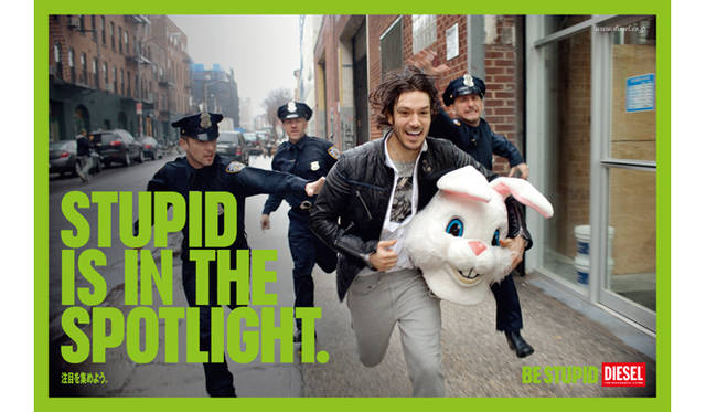 <b>DIESEL｜ディーゼル</b>　2010年DIESEL 「BE STUPID」 キャンペーン