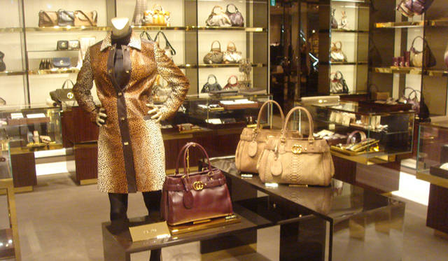 <strong>MITSUKOSHI｜銀座三越</strong>　4階　グッチ