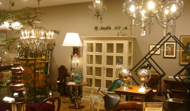 <strong>MITSUKOSHI｜銀座三越</strong>　8階　ロイズ・アンティークス