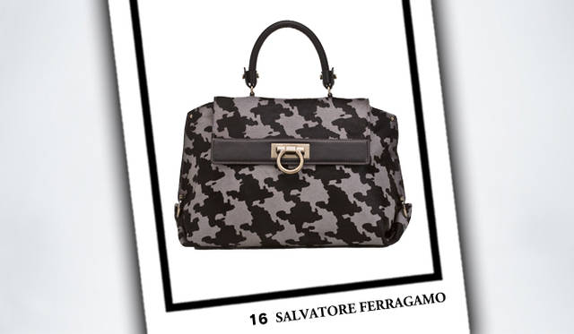 <strong>SALVATORE FERRAGAMO｜サルヴァトーレ フェラガモ</strong>　バッグ[W35×H23×D12cm]　29万4000円（サルヴァトーレ フェラガモ／フェラガモ・ジャパン）