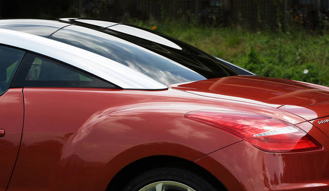 <b>Peugeot｜プジョー RCZ</b>