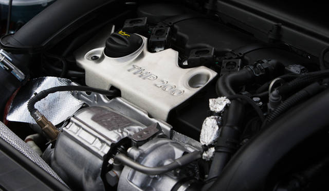 <b>Peugeot｜プジョー RCZ</b>