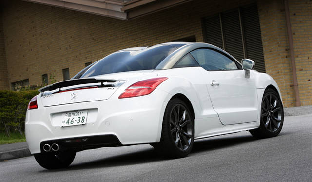 <b>Peugeot｜プジョー RCZ</b>