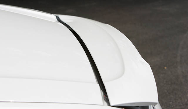 <b>Peugeot｜プジョー RCZ</b>