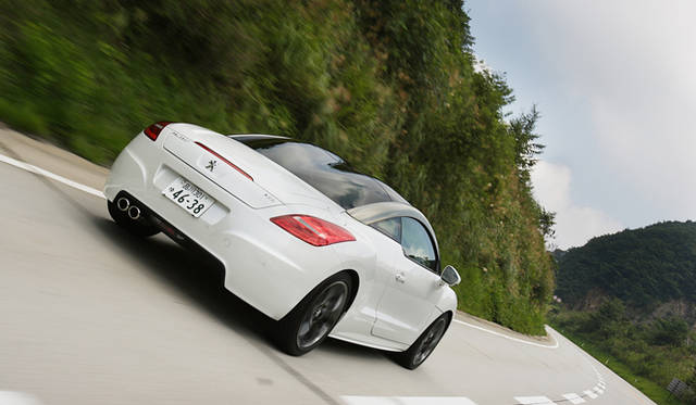 <b>Peugeot｜プジョー RCZ</b>