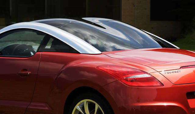 <b>Peugeot｜プジョー RCZ</b>