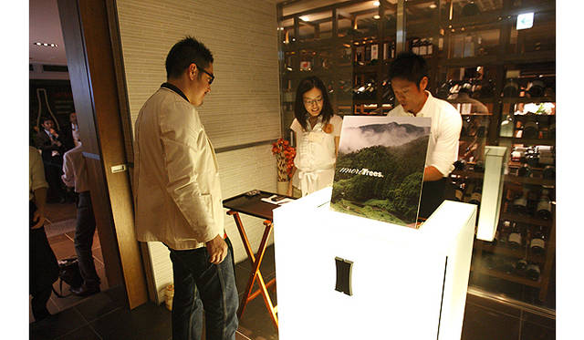 more trees｜8月19日（木）、今宵も都会で楽しむ森の宴 more trees night vol.2に人びとが集まる。