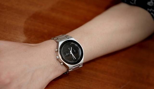 DJ KAWASAKI氏愛用の腕時計「WIRED by Tomoki Sukezane」。