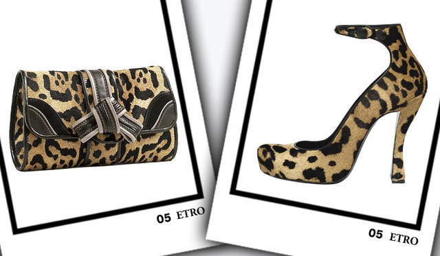 <strong>ETRO｜エトロ</strong>　左／クラッチバッグ　[W26×H13.5×D5cm]　14万4900円、右／ストラップシューズ　[H12cm]　参考商品（ともにエトロ／エトロ ジャパン）