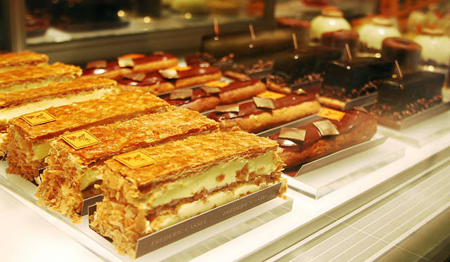 <strong> Frédéric Cassel｜フレデリック・カッセル</strong>　銀座三越地下2階 「デセール テ」＝フレデリック・カッセル銀座三越