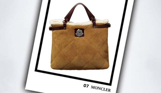 <strong>MONCLER｜モンクレール</strong>　バッグ　[W39×H34×D14cm]　16万3800円（モンクレール／モンクレール ジャパン）