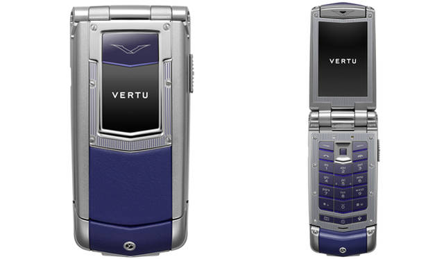 <strong>VERTU｜ヴァーチュ</strong>　「Constellation Ayxta Collection」 “Sapphire Keys Blue（サファイヤキーナイトブルー）”（10月1日新発売）