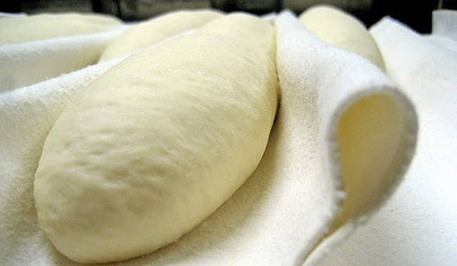 <strong>FAUCHON｜フォション</strong>　フォションのパンはすべて店頭で焼かれている。