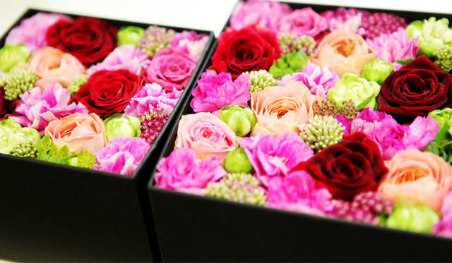 連載・伊藤嶺花｜ゲスト ニコライ・バーグマンさん（フラワーアーティスト） オリジナルフラワーボックスアレンジメント